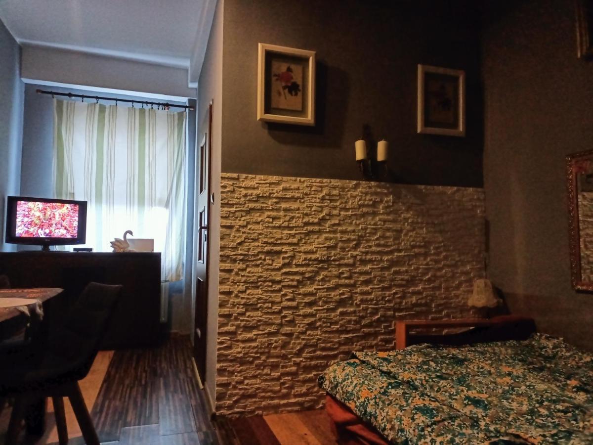 Hostel Apollo Zabkowice Slaskie Zewnętrze zdjęcie