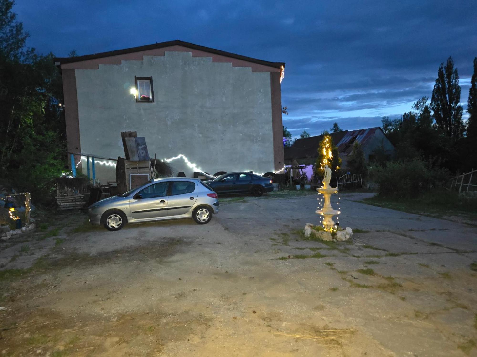 Hostel Apollo Zabkowice Slaskie Zewnętrze zdjęcie